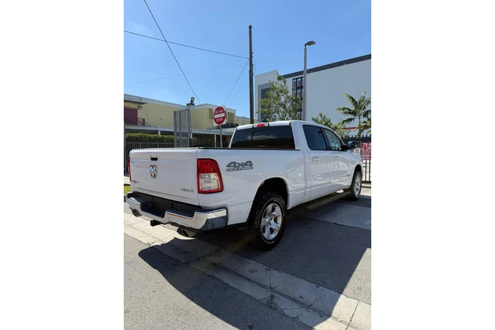 $29900 : RAM 1500 CREW CAB 🚗 image 1