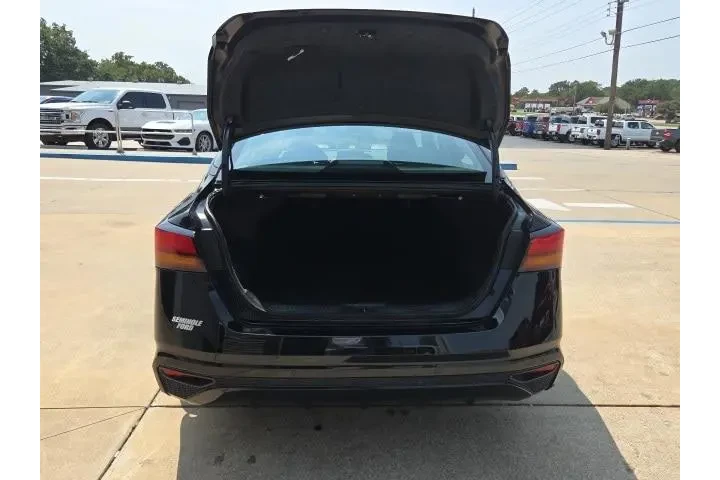 $19900 : Nissan Altima 2024 2.5 SV 4d image 7