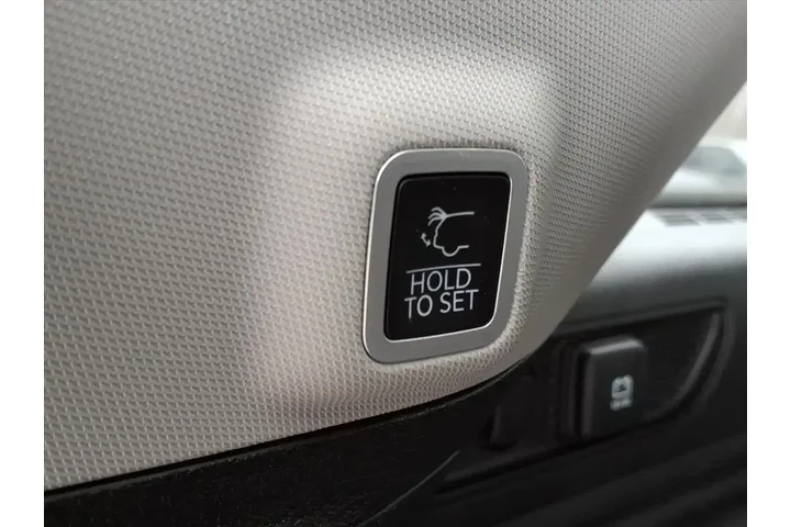 $28500 : Jeep Grand Cherokee 2024 4x4 image 10