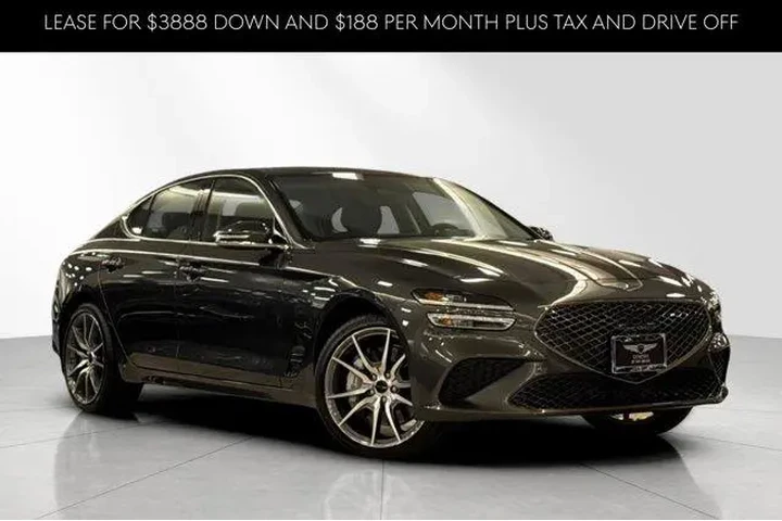 $39952 : Genesis G70 2026 2.5T Standa image 3
