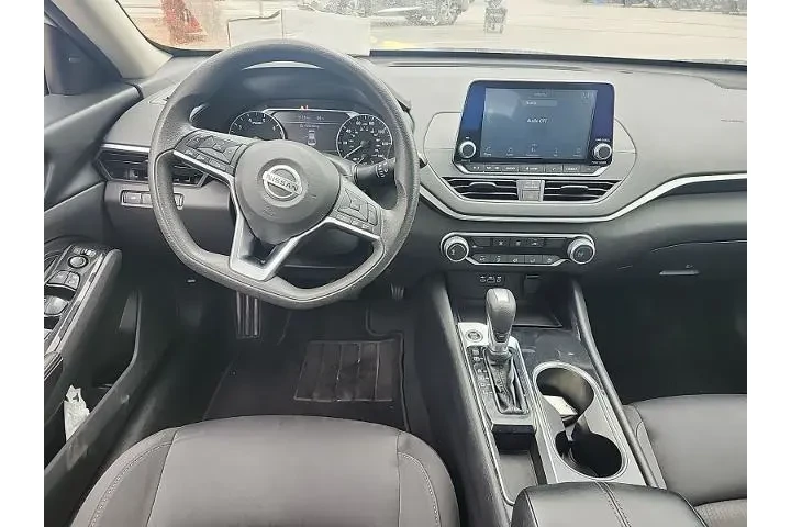 $15495 : Nissan Altima 2021 2.5 SV 4d image 6