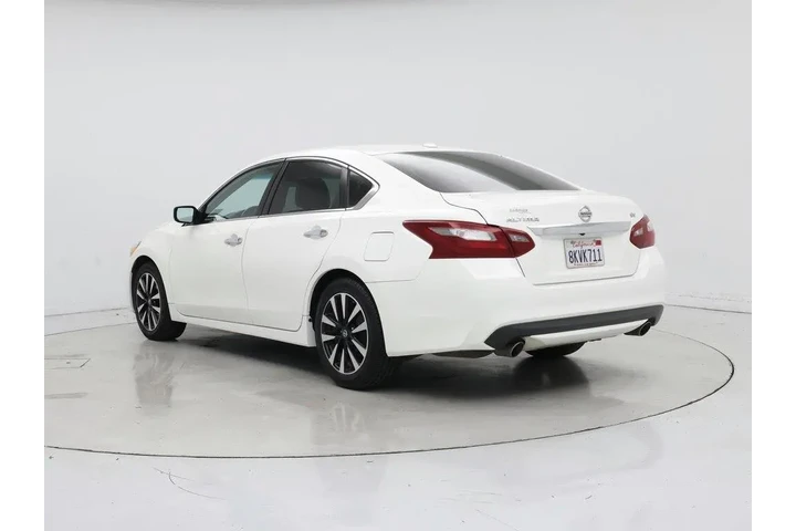 $12998 : Nissan Altima 2018 2.5 SV 4d image 2