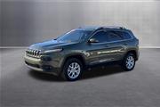 $15207 : 2018 Cherokee Latitude Plus thumbnail