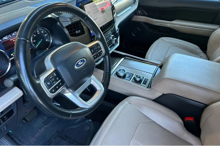 $39997 : Ford Expedition 2023 4x4 Lim image 6