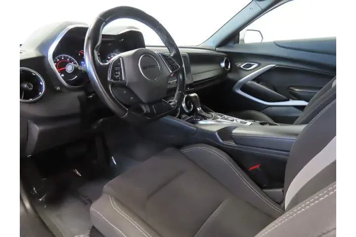 $24995 : Chevrolet Camaro 2023 LT 2dr image 8