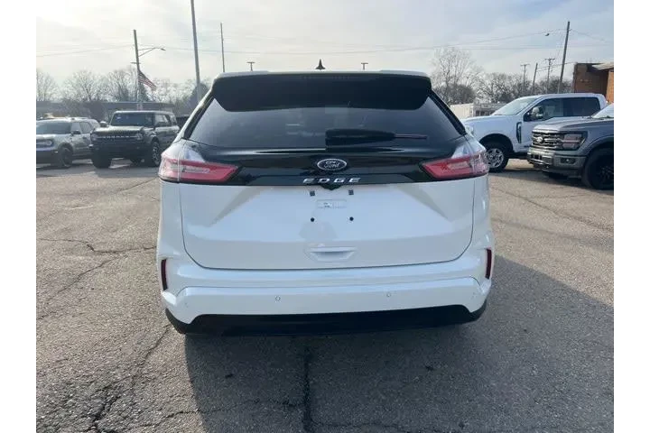 $31999 : Ford Edge 2024 AWD ST-Line 4 image 4