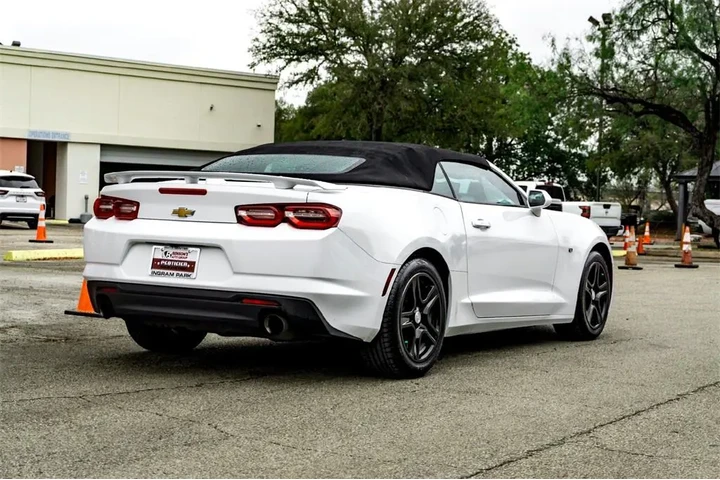 $24999 : Chevrolet Camaro 2023 LT 2dr image 5