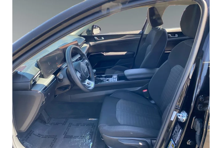 $32811 : Kia K5 2025 LXS 4dr Sedan image 9