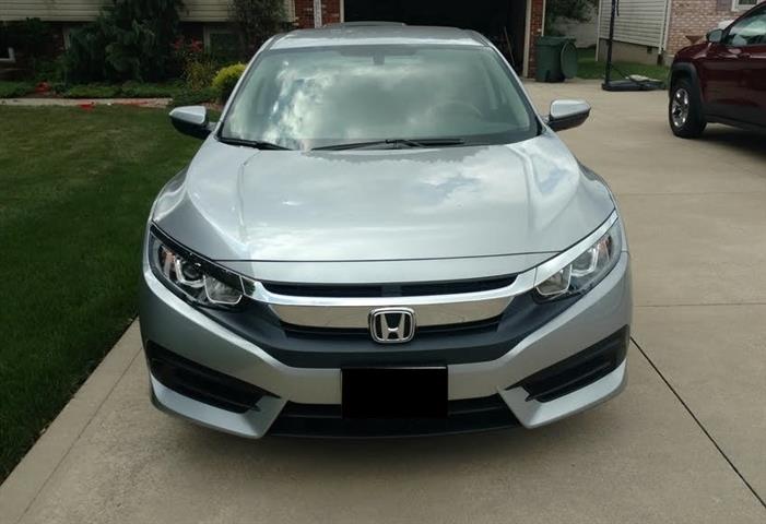 $11000 : 2018 Honda Civic LX Sedan 4D image 1