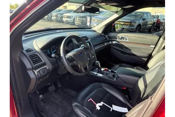 $23500 : Ford Explorer 2018 AWD Limit image 10