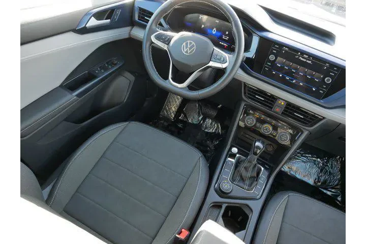 $23000 : Volkswagen Taos 2024 AWD SE image 9
