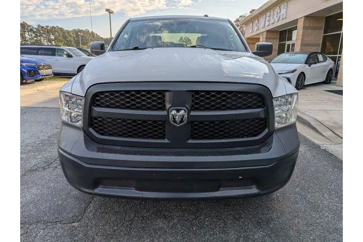$20680 : Ram 1500 Classic 2021 4x2 Tr image 9