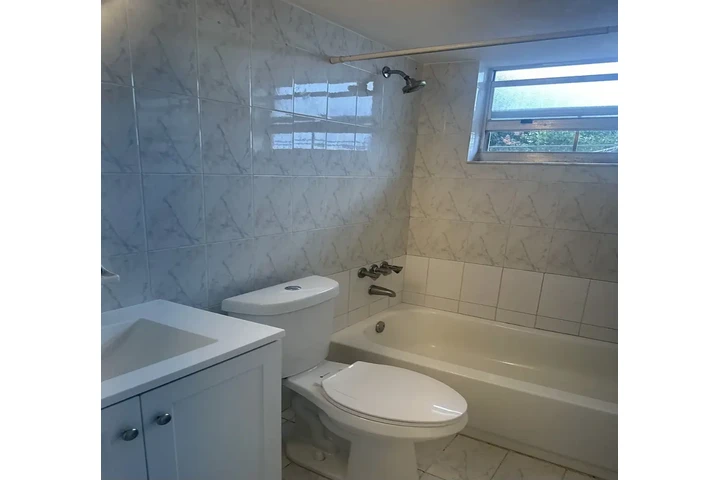 $1700 : 2 habitaciones y 2 baños image 1