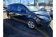 $10900 : 2015 Sienna LE FWD 8-Passenge thumbnail
