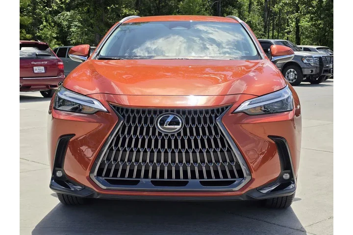 $39923 : Lexus NX 250 2024 4dr Crosso image 2