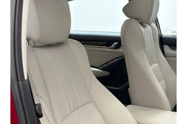 $27000 : Honda Accord Hybrid 2022 EX- image 9
