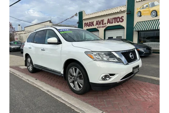 $10895 : 2014 Pathfinder Platinum image 1