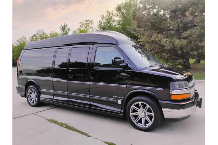$21995 : 2014 Express 2500 image 7