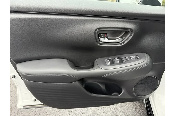 $29750 : Honda HR-V 2024 AWD EX-L 4dr image 9