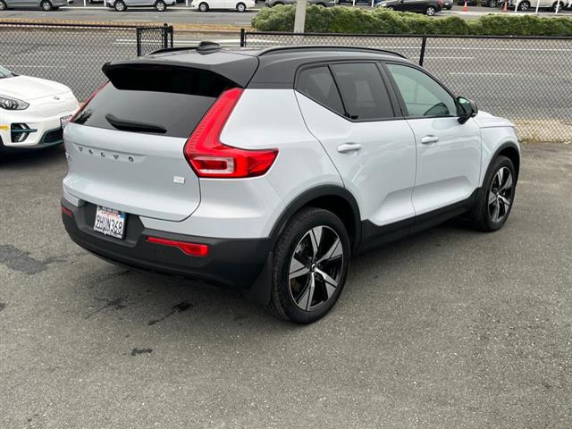 $33500 : Used 2022 XC40 Recharge P8 eA image 6