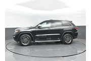 $23750 : Jeep Grand Cherokee 2021 4x4 thumbnail