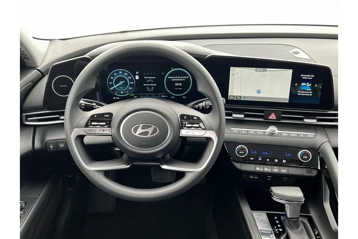 $23995 : Hyundai ELANTRA Hybrid 2025 image 5
