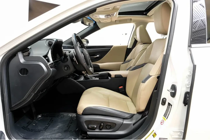 $25490 : 2019 ES 350 image 5