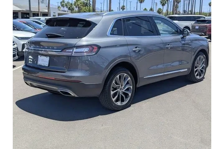 $37995 : Lincoln Nautilus 2023 AWD Re image 2