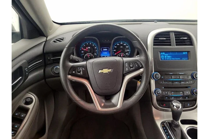 $11998 : Chevrolet Malibu 2015 LS 4dr image 10