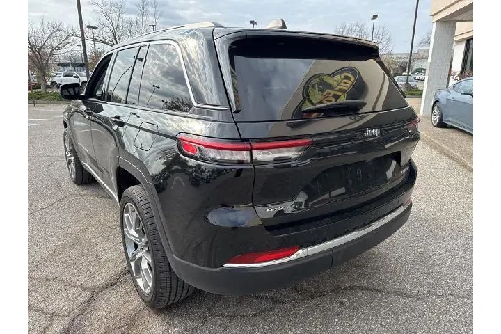 $26285 : Jeep Grand Cherokee 2023 4x4 image 8