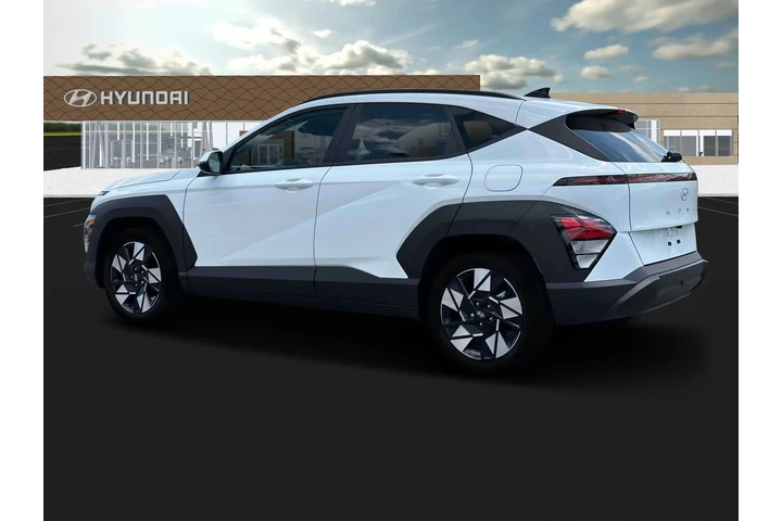 $24802 : Hyundai KONA 2024 SEL 4dr Cr image 4