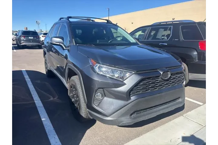 $23836 : Toyota RAV4 2020 XLE Premium image 2