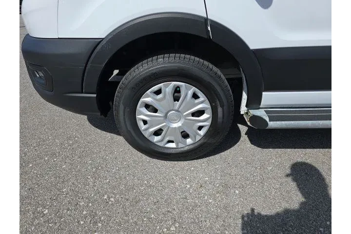 $31900 : Ford Transit 2024 250 3dr LW image 9