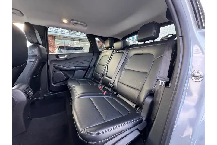 $31700 : Ford Escape 2025 AWD Platinu image 10
