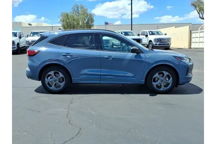 $24027 : Ford Escape 2024 ST-Line 4dr image 7