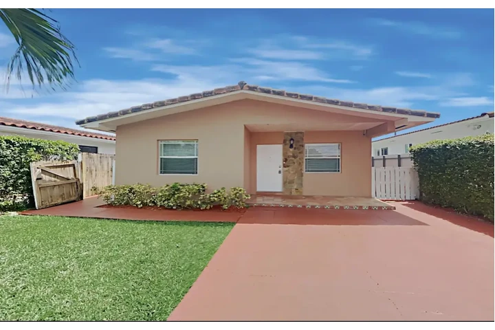 $1980 : Lovely 3bed 2bath for rent image 1
