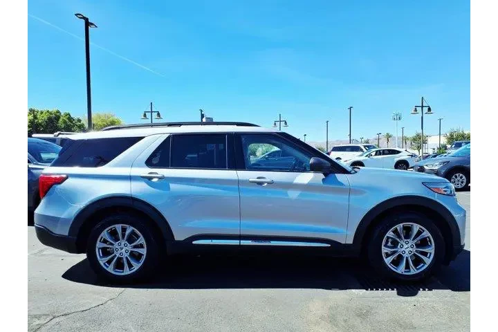 $25842 : Ford Explorer 2022 XLT 4dr S image 7