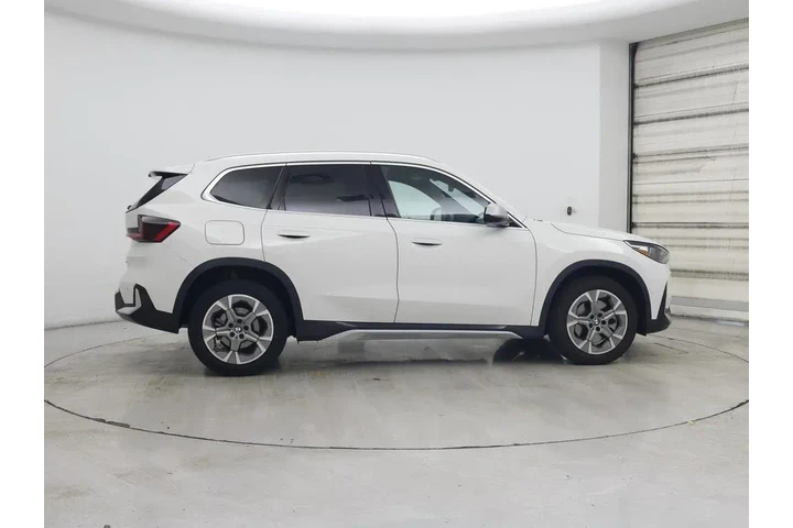 $33998 : BMW X1 2023 AWD xDrive28i 4d image 7