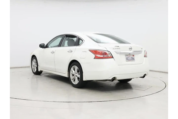 $11998 : Nissan Altima 2015 2.5 SV 4d image 2