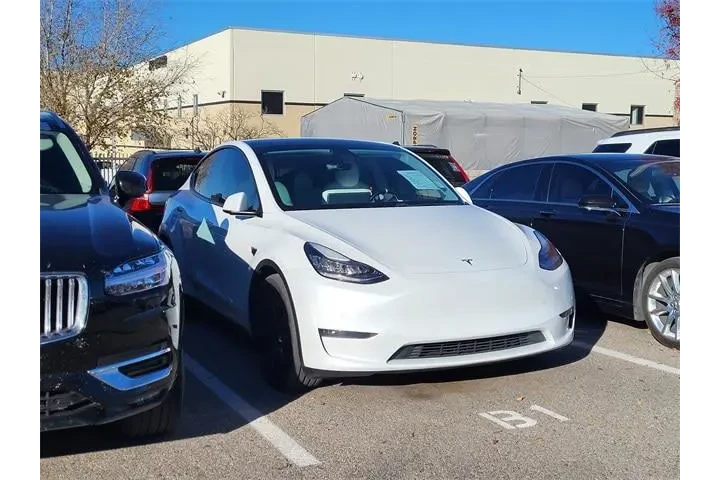 $23709 : Tesla Model Y 2021 AWD Perfo image 3