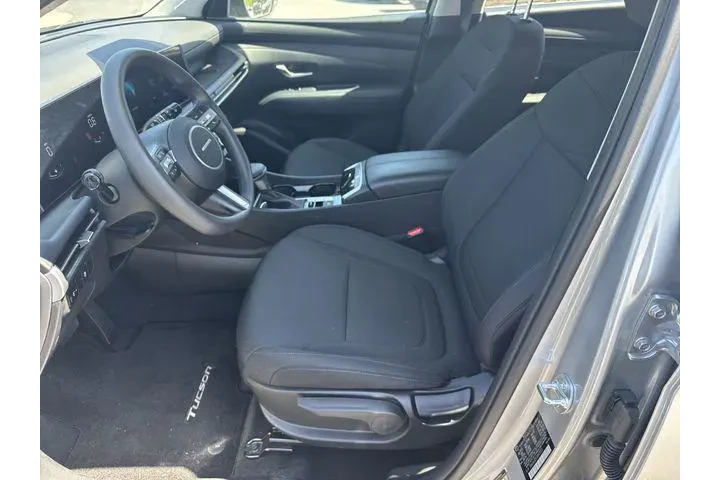 $26058 : Hyundai TUCSON 2025 SE 4dr S image 9