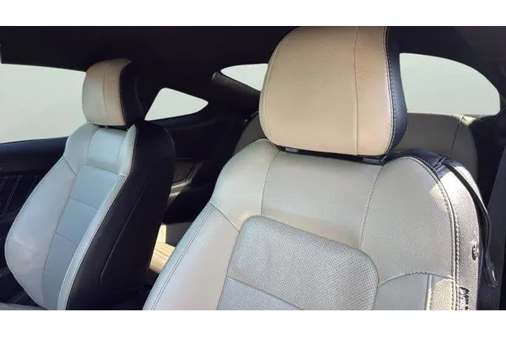 $19792 : Ford Mustang 2017 EcoBoost 2 image 10