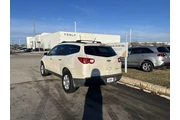 $6990 : 2012 Traverse LT thumbnail