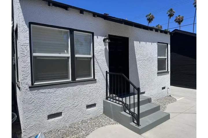 $2900 : Looking for a house to rent? image 2