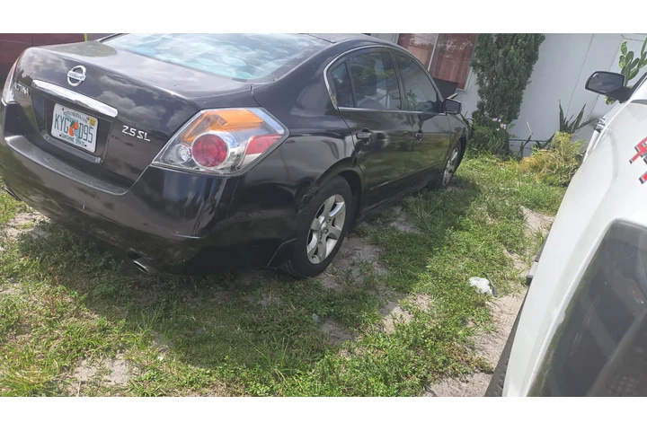 $1900 : 🚗2010 Nissan Altima, 🚗CASH🔥 image 6