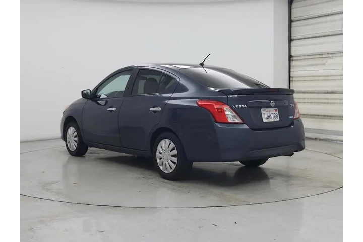 $10998 : Nissan Versa 2015 1.6 SV 4dr image 2