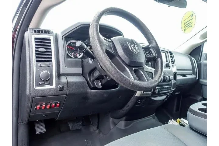 $30486 : Ram 2500 2017 4x4 SLT 4dr Cr image 2