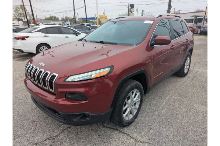 $7890 : 2015 Cherokee Latitude image 2