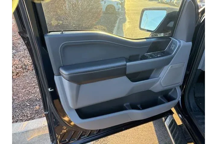 $36000 : Ford F-150 2022 4x4 XLT 4dr image 8