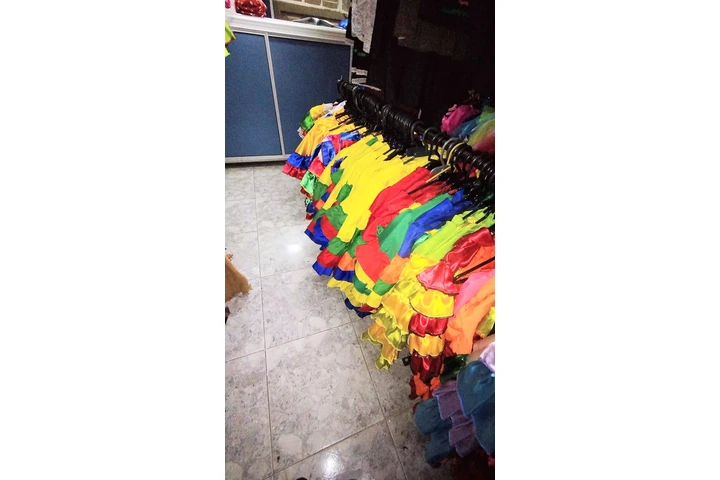 Se vende casa de Disfraces. image 8